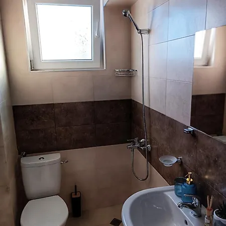 боровата къща Gæstehus Varna